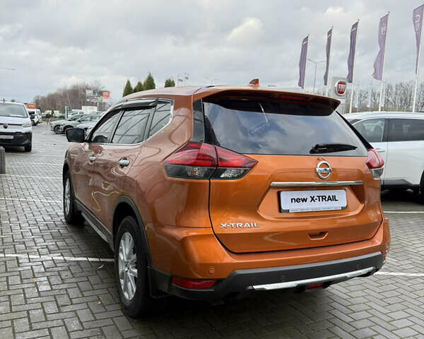 Оранжевый Ниссан ИксТрейл, объемом двигателя 1.6 л и пробегом 71 тыс. км за 20500 $, фото 23 на Automoto.ua