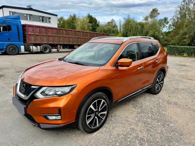 Оранжевый Ниссан ИксТрейл, объемом двигателя 1.6 л и пробегом 30 тыс. км за 13000 $, фото 2 на Automoto.ua