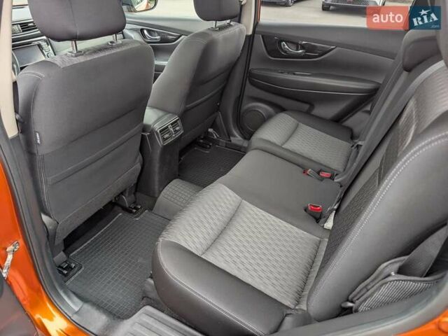 Оранжевый Ниссан ИксТрейл, объемом двигателя 2.49 л и пробегом 52 тыс. км за 22800 $, фото 12 на Automoto.ua