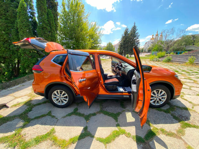 Оранжевый Ниссан ИксТрейл, объемом двигателя 1.6 л и пробегом 68 тыс. км за 24990 $, фото 31 на Automoto.ua