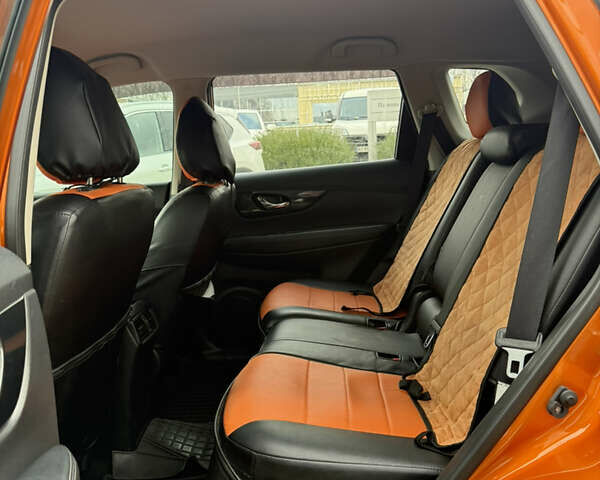 Оранжевый Ниссан ИксТрейл, объемом двигателя 1.6 л и пробегом 71 тыс. км за 20500 $, фото 22 на Automoto.ua