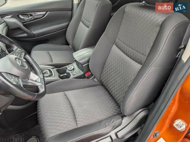 Оранжевый Ниссан ИксТрейл, объемом двигателя 2.49 л и пробегом 52 тыс. км за 22800 $, фото 14 на Automoto.ua