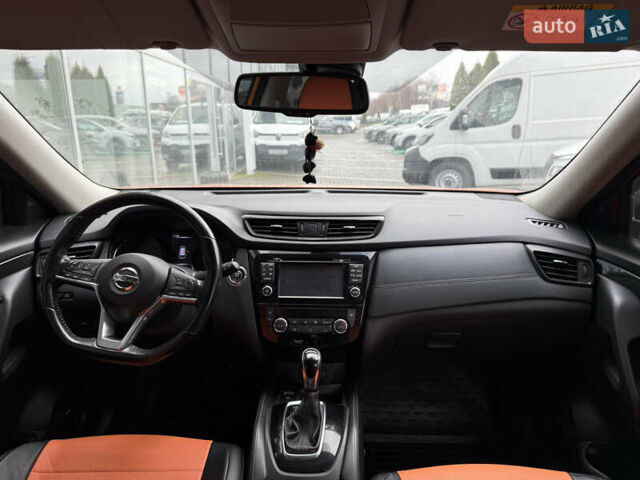 Оранжевый Ниссан ИксТрейл, объемом двигателя 1.6 л и пробегом 71 тыс. км за 20500 $, фото 16 на Automoto.ua