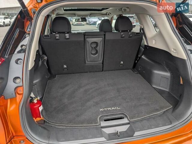 Оранжевый Ниссан ИксТрейл, объемом двигателя 2.49 л и пробегом 52 тыс. км за 22800 $, фото 7 на Automoto.ua