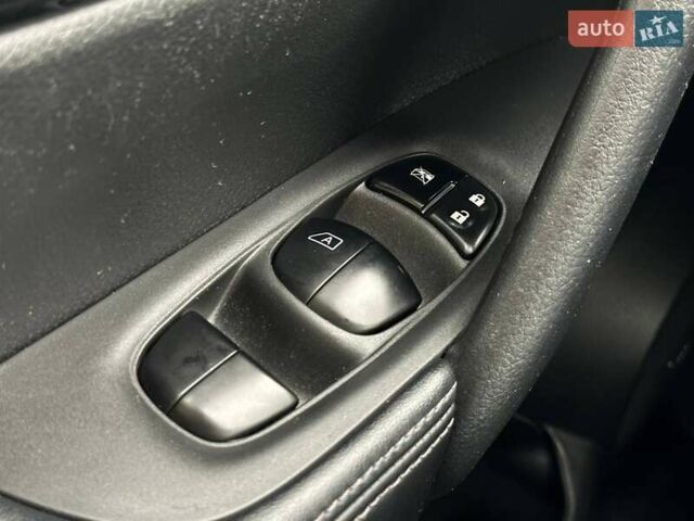 Ниссан ИксТрейл 2019 в Киеве на Automoto.ua Оранжевый Ниссан ИксТрейл, объемом двигателя 2.49 л и пробегом 113 тыс. км за 19490 $, фото 15 на Automoto.ua