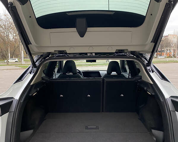 Білий Ніссан Ariya, об'ємом двигуна 0 л та пробігом 17 тис. км за 29000 $, фото 3 на Automoto.ua