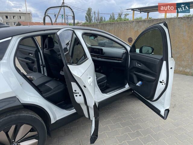 Білий Ніссан Ariya, об'ємом двигуна 0 л та пробігом 32 тис. км за 27000 $, фото 9 на Automoto.ua