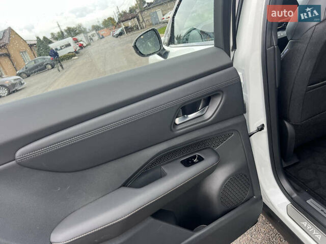 Белый Ниссан Ariya, объемом двигателя 0 л и пробегом 1 тыс. км за 31900 $, фото 13 на Automoto.ua