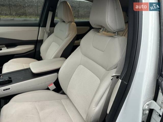 Белый Ниссан Ariya, объемом двигателя 0 л и пробегом 13 тыс. км за 22100 $, фото 21 на Automoto.ua