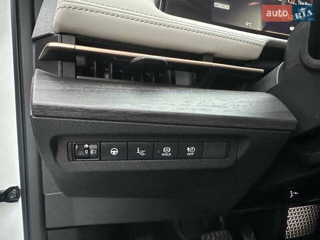 Белый Ниссан Ariya, объемом двигателя 0 л и пробегом 13 тыс. км за 22100 $, фото 31 на Automoto.ua