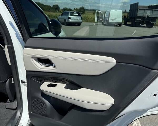 Белый Ниссан Ariya, объемом двигателя 0 л и пробегом 3 тыс. км за 32400 $, фото 11 на Automoto.ua