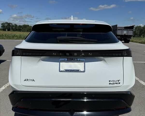 Белый Ниссан Ariya, объемом двигателя 0 л и пробегом 3 тыс. км за 32400 $, фото 8 на Automoto.ua