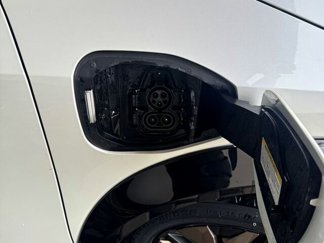 Білий Ніссан Ariya, об'ємом двигуна 0 л та пробігом 33 тис. км за 30300 $, фото 6 на Automoto.ua