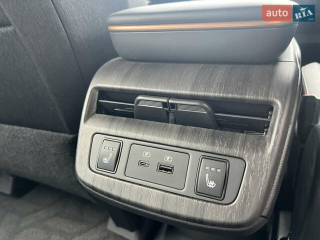 Белый Ниссан Ariya, объемом двигателя 0 л и пробегом 1 тыс. км за 31900 $, фото 19 на Automoto.ua