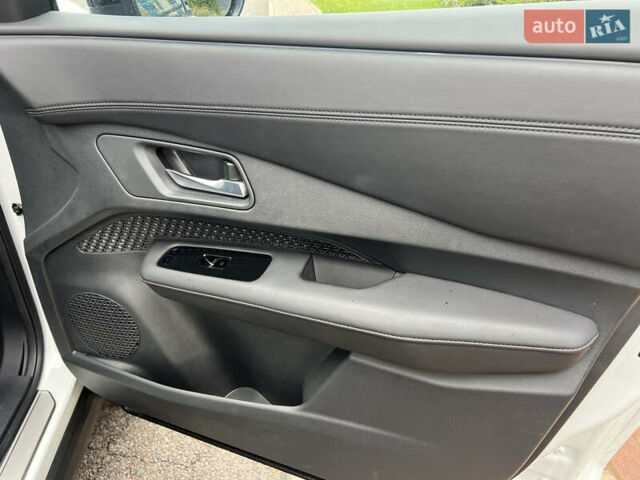 Белый Ниссан Ariya, объемом двигателя 0 л и пробегом 1 тыс. км за 31900 $, фото 24 на Automoto.ua