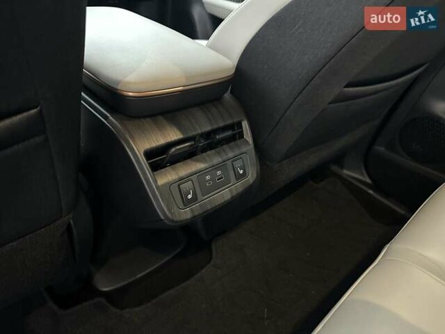 Белый Ниссан Ariya, объемом двигателя 0 л и пробегом 13 тыс. км за 22100 $, фото 35 на Automoto.ua