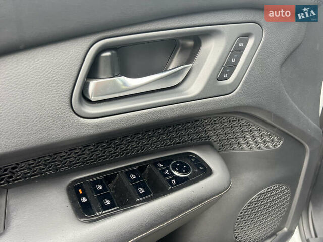 Белый Ниссан Ariya, объемом двигателя 0 л и пробегом 1 тыс. км за 31900 $, фото 10 на Automoto.ua