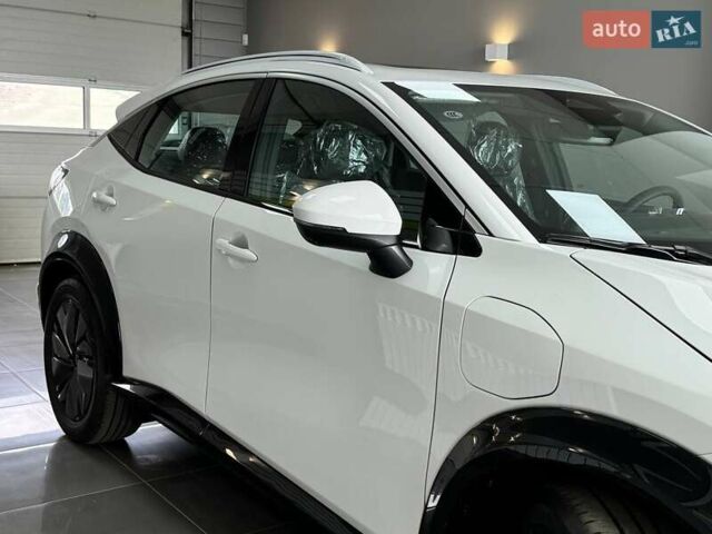 Белый Ниссан Ariya, объемом двигателя 0 л и пробегом 1 тыс. км за 30499 $, фото 5 на Automoto.ua