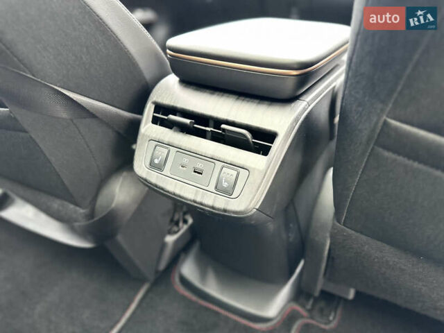 Бежевий Ніссан Ariya, об'ємом двигуна 0 л та пробігом 63 тис. км за 25900 $, фото 45 на Automoto.ua