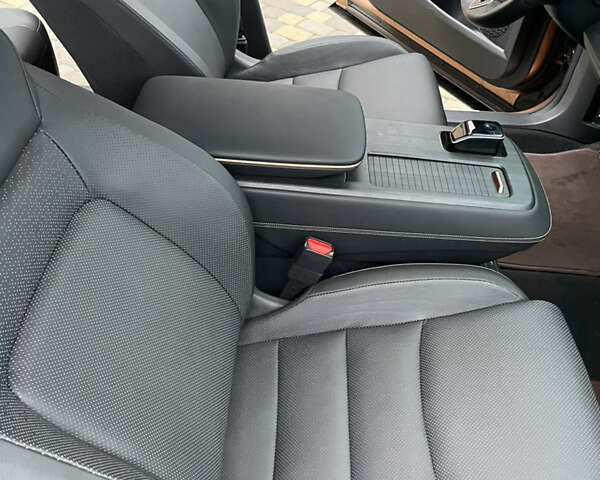 Бежевий Ніссан Ariya, об'ємом двигуна 0 л та пробігом 45 тис. км за 25700 $, фото 16 на Automoto.ua