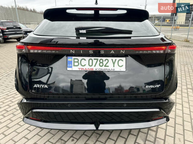 Черный Ниссан Ariya, объемом двигателя 0 л и пробегом 163 тыс. км за 22300 $, фото 5 на Automoto.ua