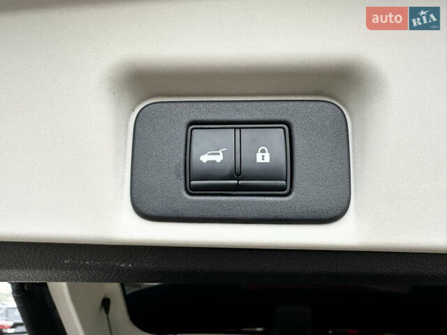 Черный Ниссан Ariya, объемом двигателя 0 л и пробегом 163 тыс. км за 22300 $, фото 30 на Automoto.ua