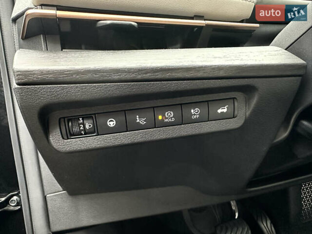 Черный Ниссан Ariya, объемом двигателя 0 л и пробегом 163 тыс. км за 22300 $, фото 21 на Automoto.ua