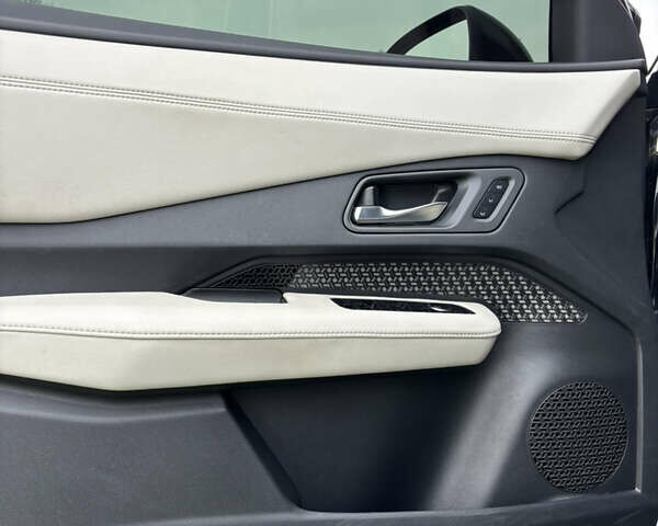 Черный Ниссан Ariya, объемом двигателя 0 л и пробегом 33 тыс. км за 27000 $, фото 22 на Automoto.ua