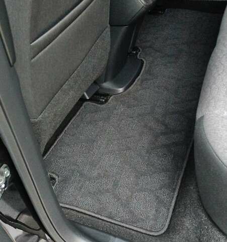 Черный Ниссан Ariya, объемом двигателя 0 л и пробегом 75 тыс. км за 28000 $, фото 9 на Automoto.ua