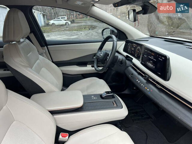 Ніссан Ariya, об'ємом двигуна 0 л та пробігом 11 тис. км за 27900 $, фото 3 на Automoto.ua