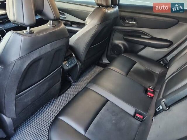 Серый Ниссан Ariya, объемом двигателя 0 л и пробегом 56 тыс. км за 24000 $, фото 6 на Automoto.ua