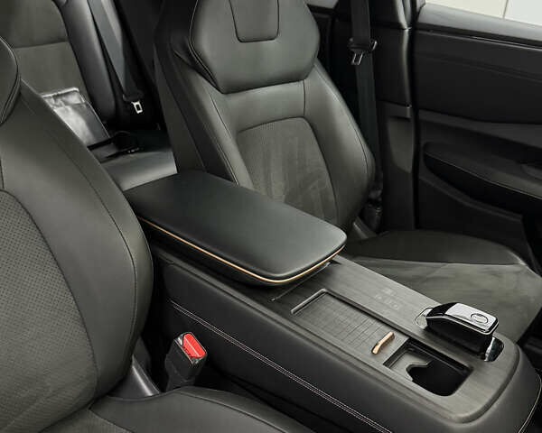 Сірий Ніссан Ariya, об'ємом двигуна 0 л та пробігом 43 тис. км за 24500 $, фото 20 на Automoto.ua