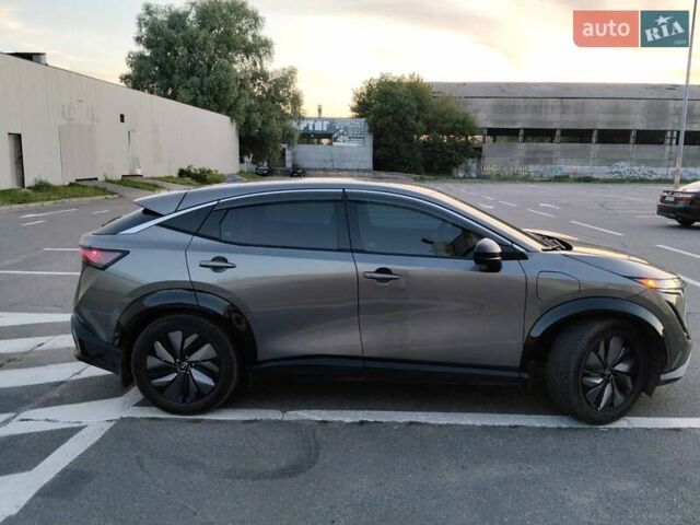 Серый Ниссан Ariya, объемом двигателя 0 л и пробегом 56 тыс. км за 24000 $, фото 2 на Automoto.ua