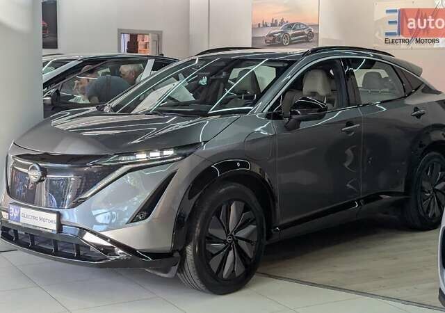 Серый Ниссан Ariya, объемом двигателя 0 л и пробегом 11 тыс. км за 27999 $, фото 1 на Automoto.ua