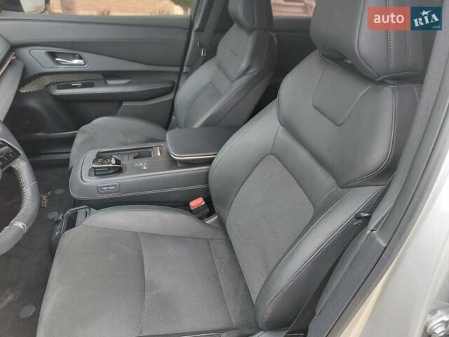 Сірий Ніссан Ariya, об'ємом двигуна 0 л та пробігом 11 тис. км за 25500 $, фото 16 на Automoto.ua