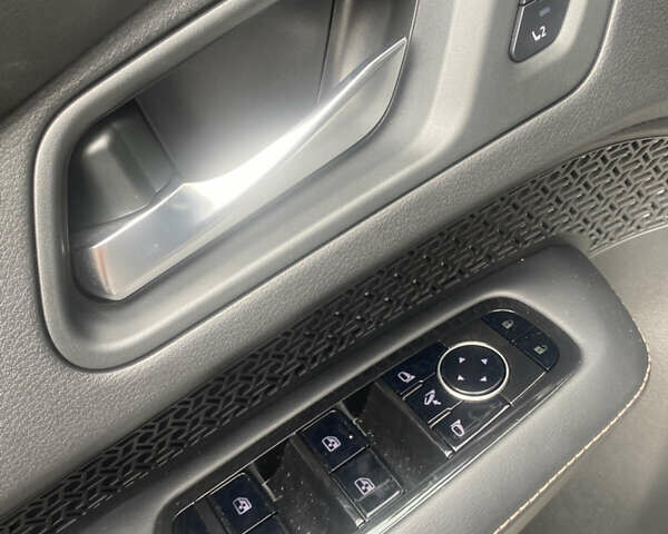 Серый Ниссан Ariya, объемом двигателя 0 л и пробегом 16 тыс. км за 26700 $, фото 7 на Automoto.ua