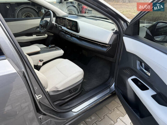 Сірий Ніссан Ariya, об'ємом двигуна 0 л та пробігом 21 тис. км за 29800 $, фото 30 на Automoto.ua