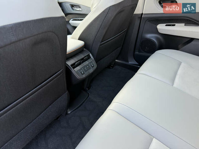 Сірий Ніссан Ariya, об'ємом двигуна 0 л та пробігом 21 тис. км за 29800 $, фото 35 на Automoto.ua