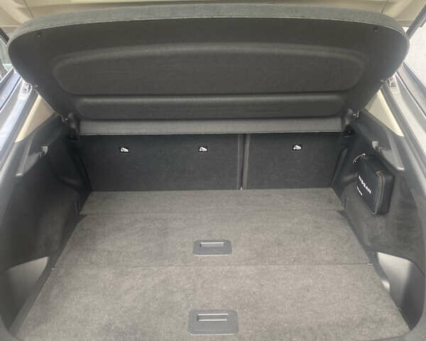 Серый Ниссан Ariya, объемом двигателя 0 л и пробегом 16 тыс. км за 26700 $, фото 15 на Automoto.ua