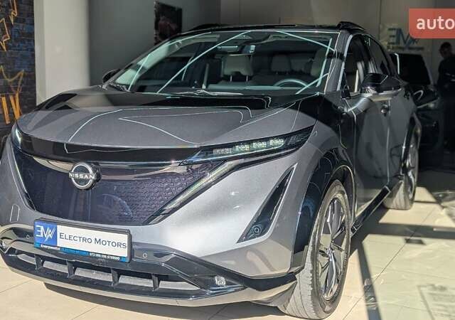 Серый Ниссан Ariya, объемом двигателя 0 л и пробегом 11 тыс. км за 27999 $, фото 3 на Automoto.ua