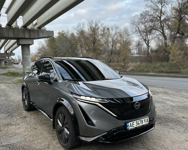 Серый Ниссан Ariya, объемом двигателя 0 л и пробегом 18 тыс. км за 30500 $, фото 1 на Automoto.ua