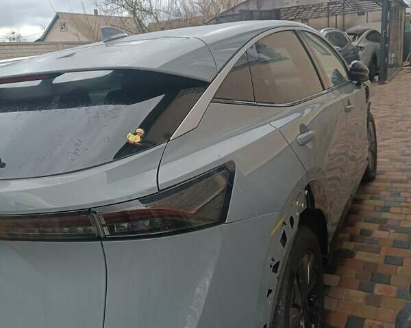 Серый Ниссан Ariya, объемом двигателя 0 л и пробегом 28 тыс. км за 17500 $, фото 4 на Automoto.ua