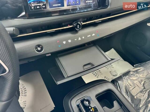 Серый Ниссан Ariya, объемом двигателя 0 л и пробегом 1 тыс. км за 29899 $, фото 16 на Automoto.ua