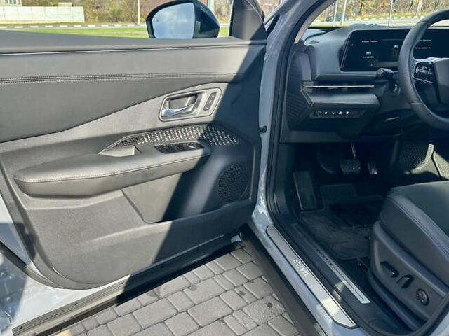 Сірий Ніссан Ariya, об'ємом двигуна 0 л та пробігом 3 тис. км за 28000 $, фото 11 на Automoto.ua
