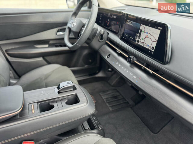 Синий Ниссан Ariya, объемом двигателя 0 л и пробегом 12 тыс. км за 27500 $, фото 10 на Automoto.ua