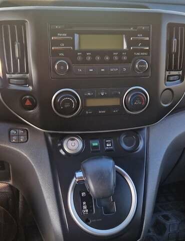 Белый Ниссан e-NV200, объемом двигателя 0 л и пробегом 120 тыс. км за 9500 $, фото 4 на Automoto.ua