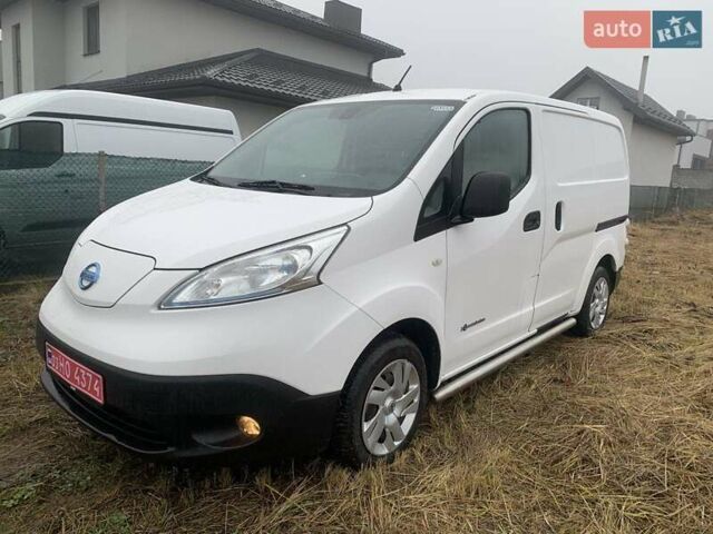 Білий Ніссан e-NV200, об'ємом двигуна 0 л та пробігом 64 тис. км за 9499 $, фото 1 на Automoto.ua