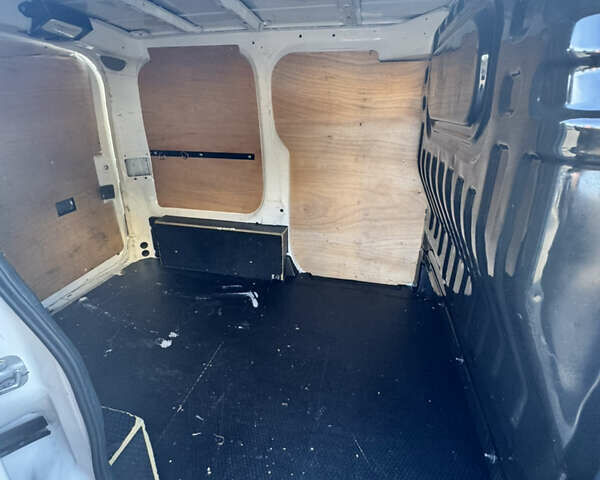 Белый Ниссан e-NV200, объемом двигателя 0 л и пробегом 48 тыс. км за 10500 $, фото 22 на Automoto.ua