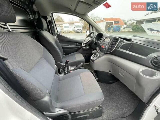 Белый Ниссан e-NV200, объемом двигателя 0 л и пробегом 5 тыс. км за 10500 $, фото 14 на Automoto.ua