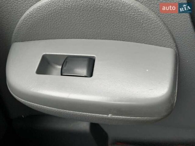 Білий Ніссан e-NV200, об'ємом двигуна 0 л та пробігом 92 тис. км за 12500 $, фото 59 на Automoto.ua